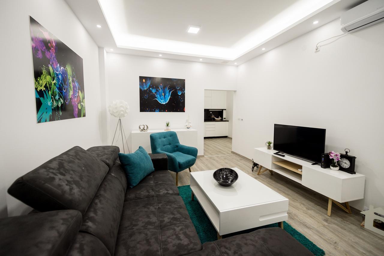 Centar Lux Apartment Arandjelovac Luaran gambar
