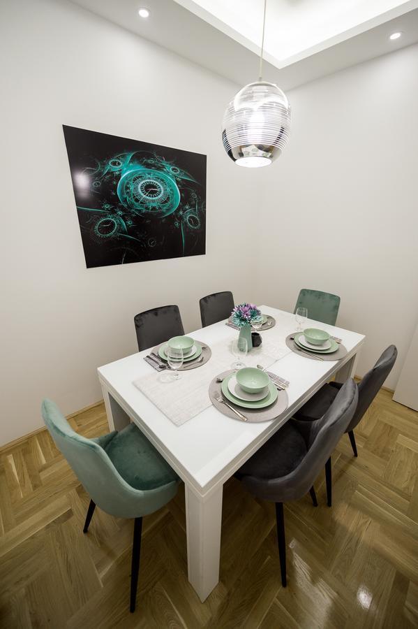 Centar Lux Apartment Arandjelovac Luaran gambar