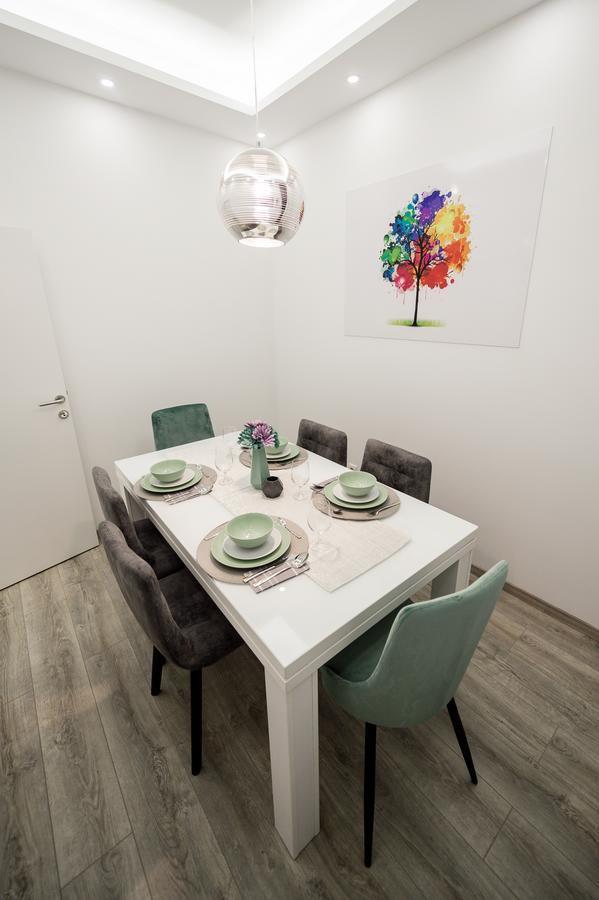 Centar Lux Apartment Arandjelovac Luaran gambar