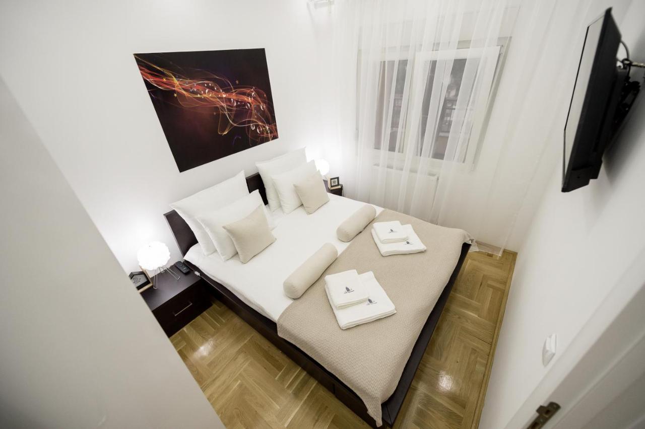 Centar Lux Apartment Arandjelovac Luaran gambar