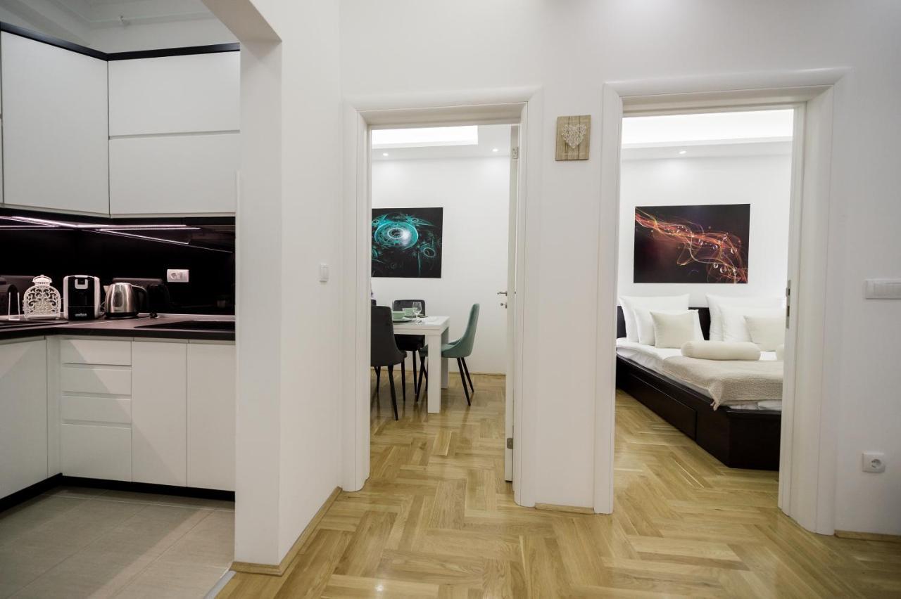 Centar Lux Apartment Arandjelovac Luaran gambar